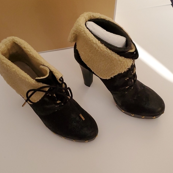 Michael Kors Boots - Picture 3 of 4